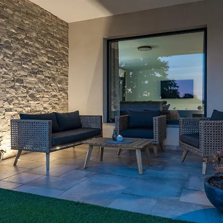 Διαμέρισμα Special Offer! New Luxury With Pool, Fitness, Outdoor Bar&grill