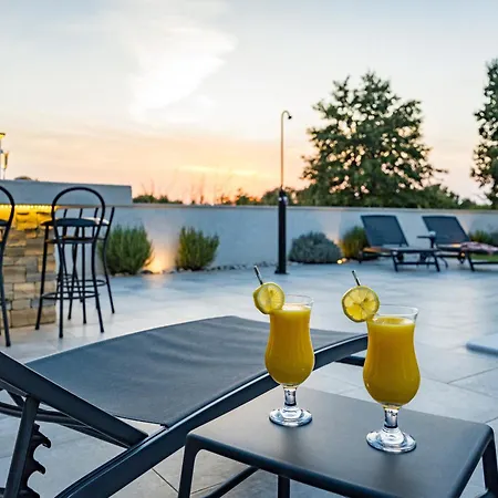 Διαμέρισμα Special Offer! New Luxury With Pool, Fitness, Outdoor Bar&grill