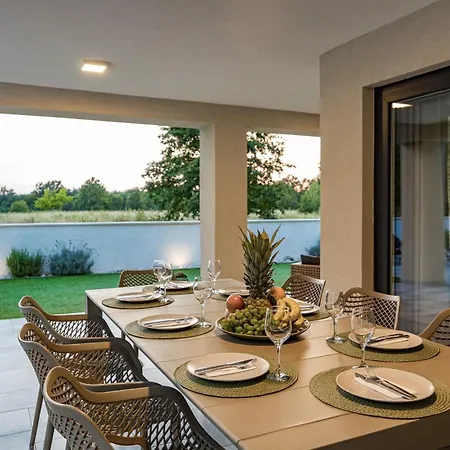 Διαμέρισμα Special Offer! New Luxury With Pool, Fitness, Outdoor Bar&grill Buje