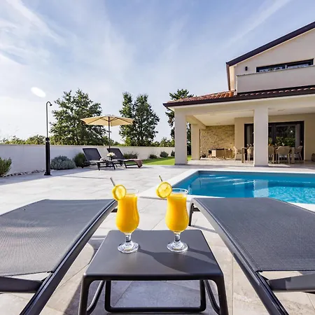Διαμέρισμα Special Offer! New Luxury With Pool, Fitness, Outdoor Bar&grill *