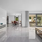 Special Offer! New Luxury With Pool, Fitness, Outdoor Bar&grill Apartamento