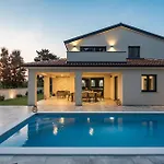 Apartamento Special Offer! New Luxury With Pool, Fitness, Outdoor Bar&grill