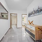 Special Offer! New Luxury With Pool, Fitness, Outdoor Bar&grill *